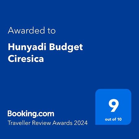 Hunyadi Budget Ciresica Sibiu Eksteriør billede